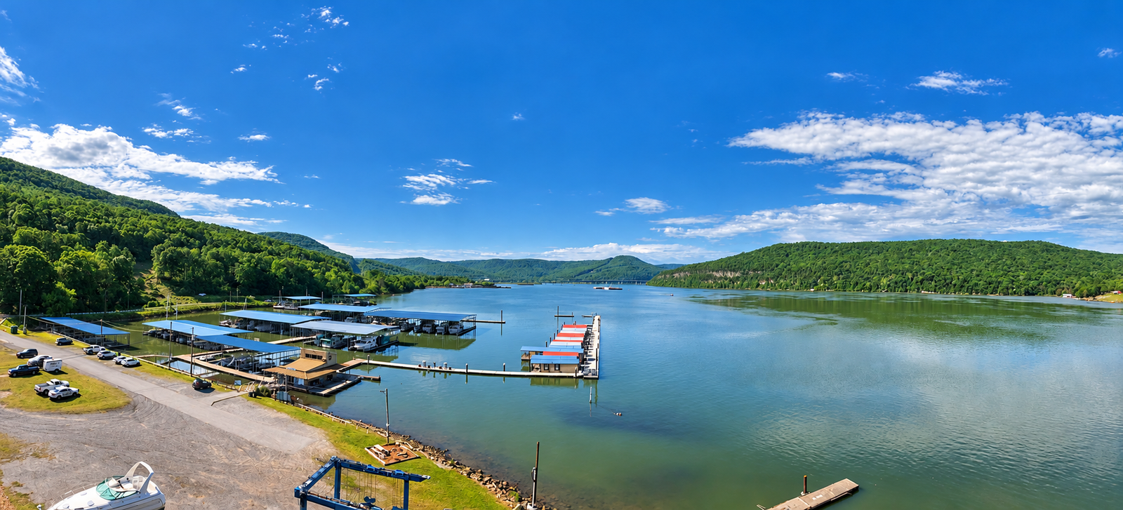 Wide aerial view of Nickajack Lake, the marina and floating cabins